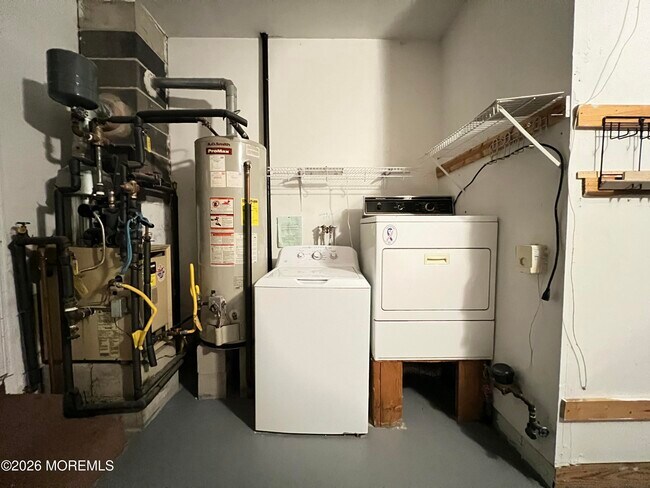 Building Photo - 9 Westport Dr