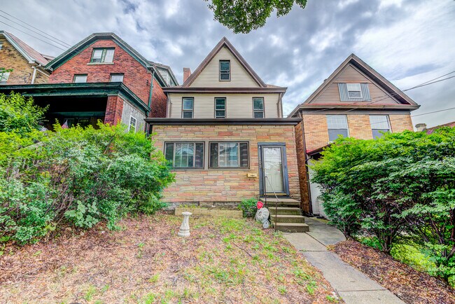 Building Photo - 103 Harwood St