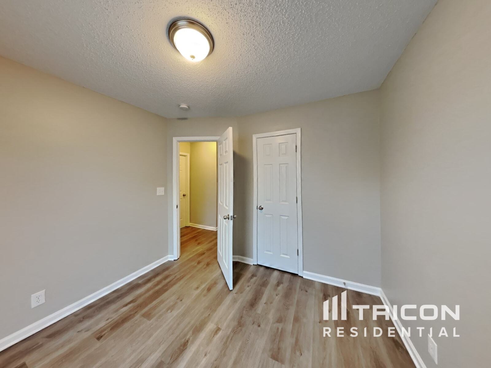 Building Photo - 2432 Egret Dr