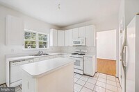 Building Photo - 18901 Festival Dr