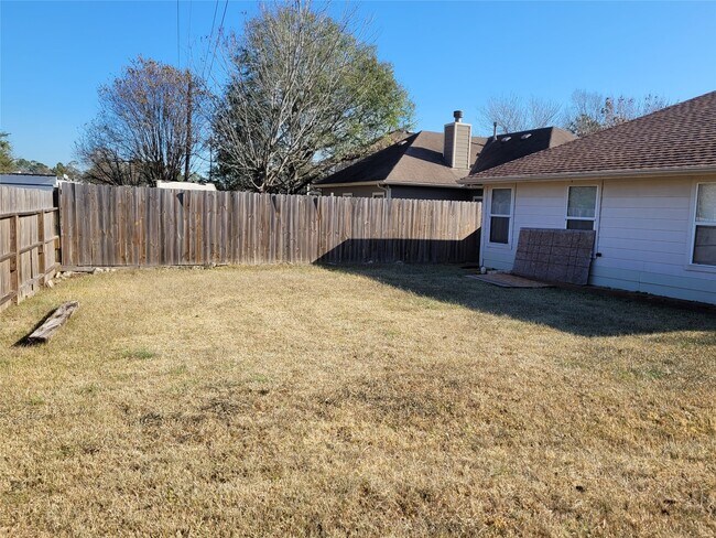 Building Photo - 2007 Goldspring Ln