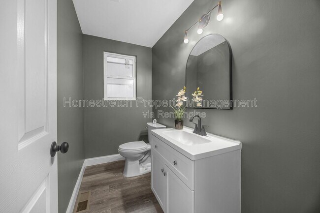 Building Photo - 3833 Oregon Ave