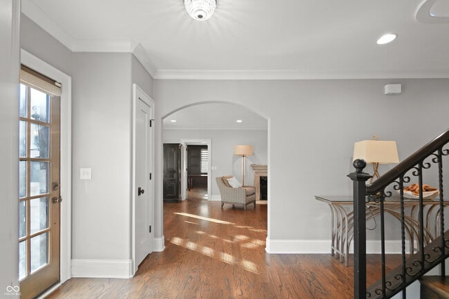 Building Photo - 1210 Golden Hill Dr