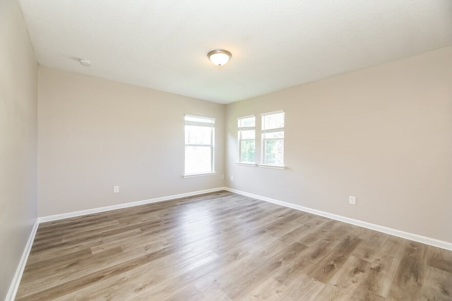 Building Photo - 12290 Lawson Creek Dr