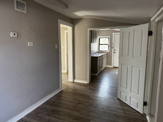 Building Photo - 233 Blevins St