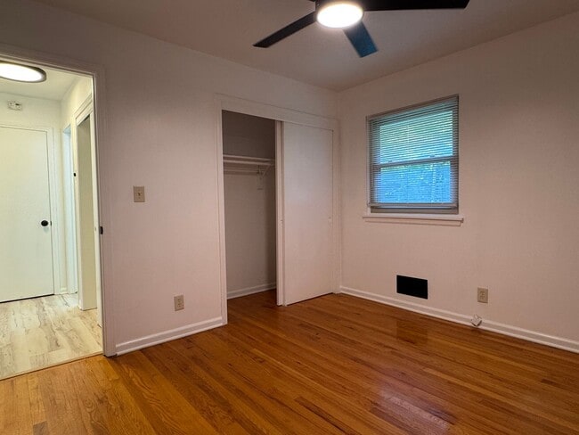 Building Photo - {6617} Move in ready + Updated + Attached Garage