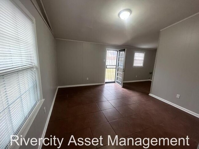 Building Photo - Newly Renovated Home In Memphis!!!!! Section 8 Welcomed!!!!!