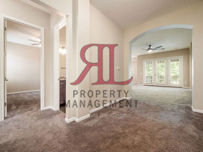 Building Photo - 719 Wintergreen Wy