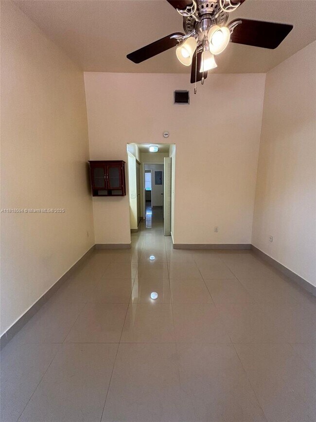Building Photo - 6427 SW 132nd Ct Cir