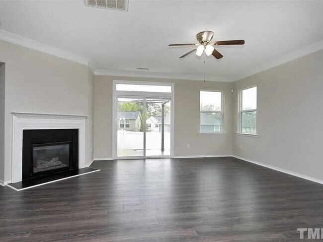 Building Photo - 5602 Black Maple Dr