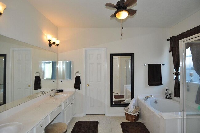 Building Photo - 15114 Brookwood Bridge Ln