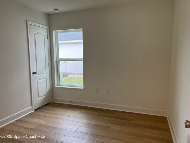 Building Photo - 3638 Grappler Cir SE