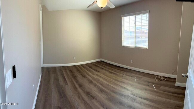 Building Photo - 7165 S 48th Glen