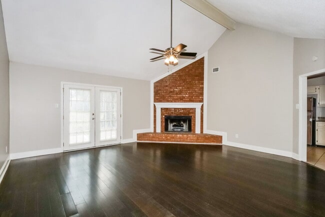 Building Photo - 8139 Creek Way Cove