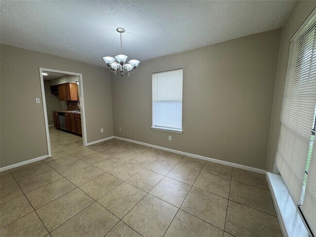 Building Photo - 15002 Dunster Ln