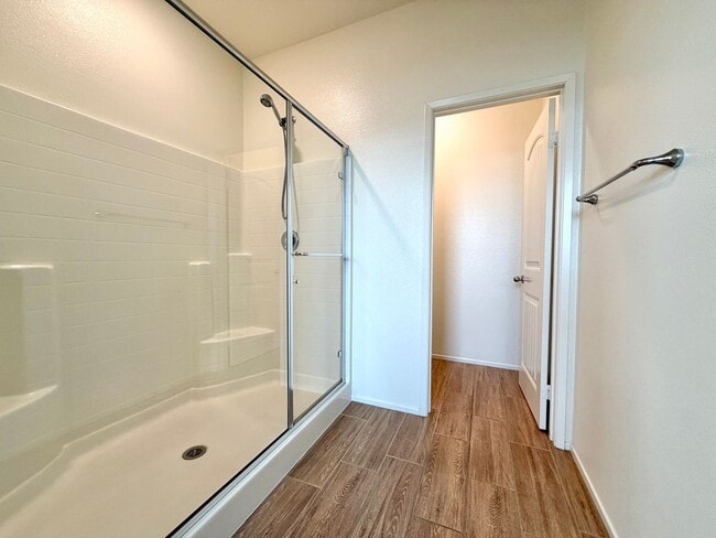 Building Photo - 2 bedroom 2.5 Bathroom Home with a LOFT located in the heart of Menifee!