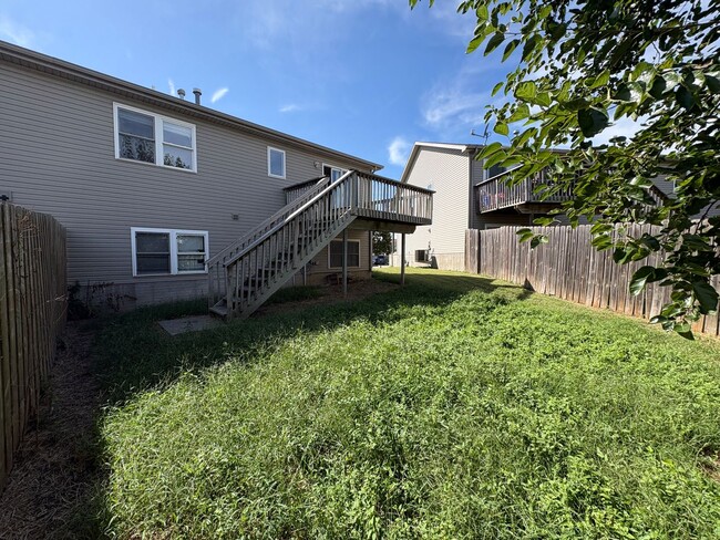 Building Photo - 6834 Whitewater Ln
