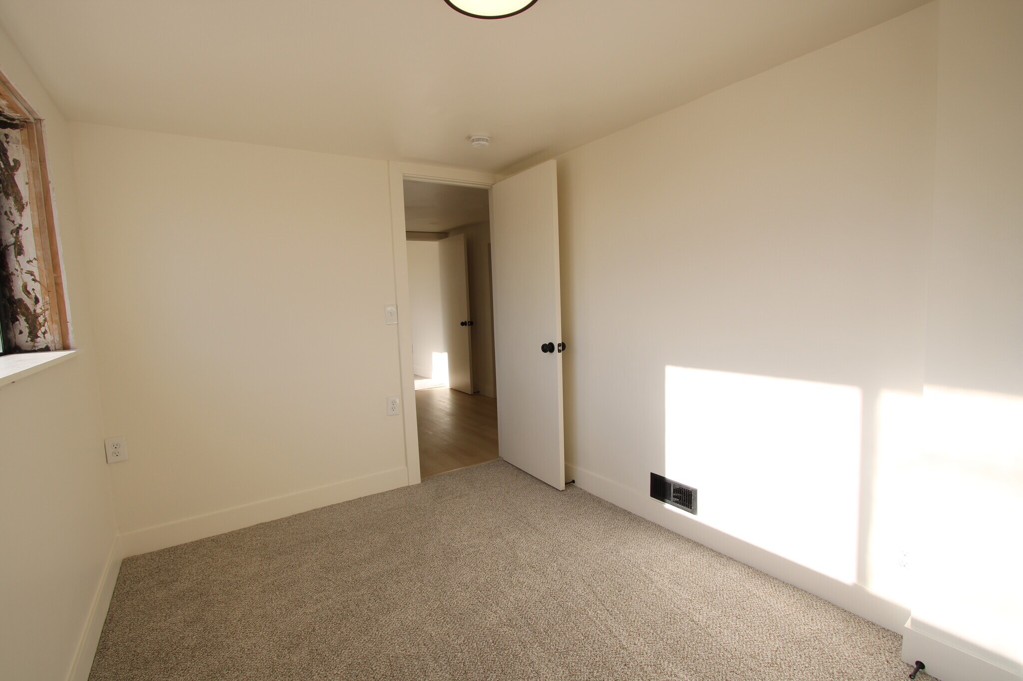 Building Photo - 5007 S 2675 W