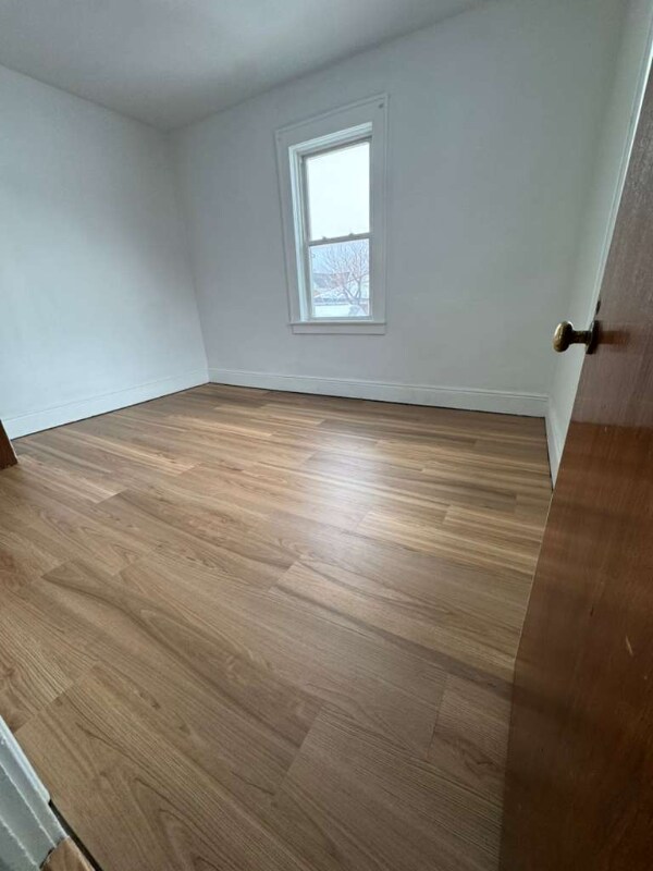 Building Photo - 334 Midland Ave