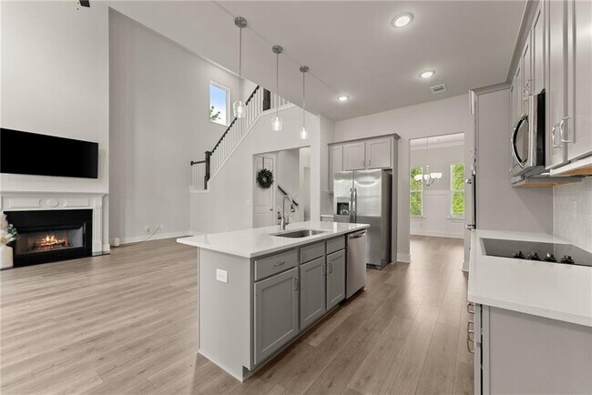 Building Photo - 5841 Woodland Park Ct