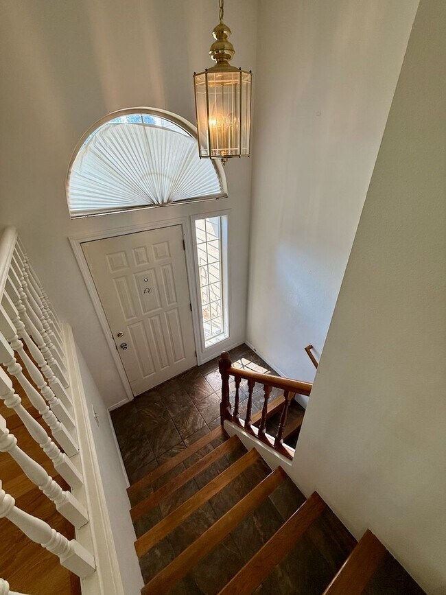 Building Photo - Remodeled 4 Bed 3 Bath Indian Trail Home w...