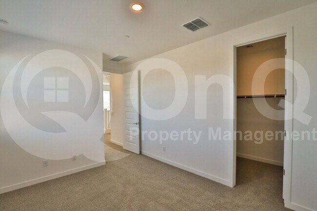 Building Photo - 31974 N 125th Ave