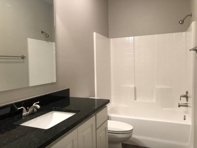 Building Photo - 2911 Meadow Brook Trl
