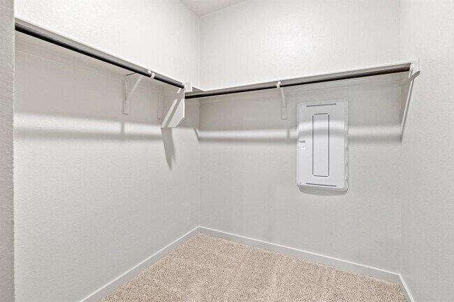 Building Photo - 212 Florenz Ln