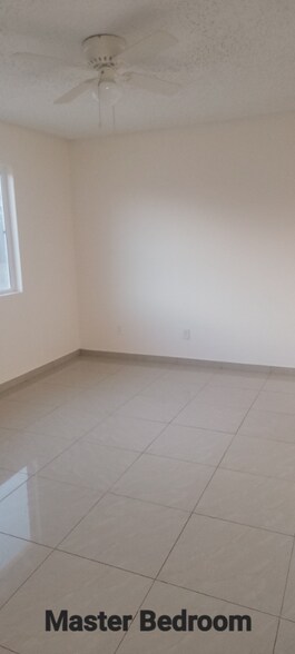 Building Photo - 7030 S Placita Del Mundo