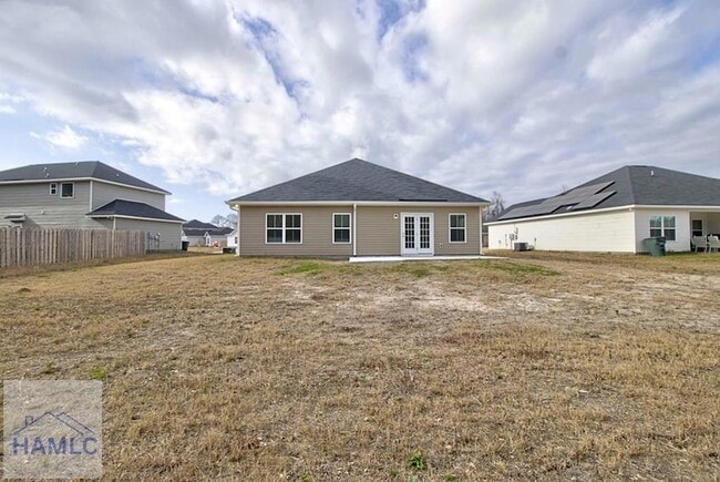 Building Photo - 805 Meloney Dr