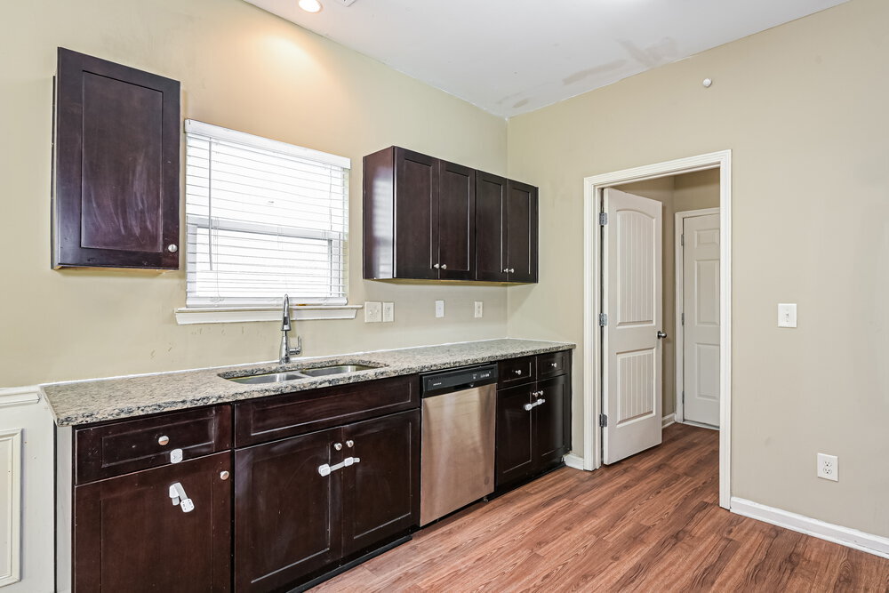 Building Photo - 124 Hill Crest Cir
