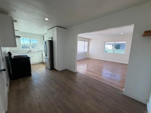 Building Photo - 3460 Main St