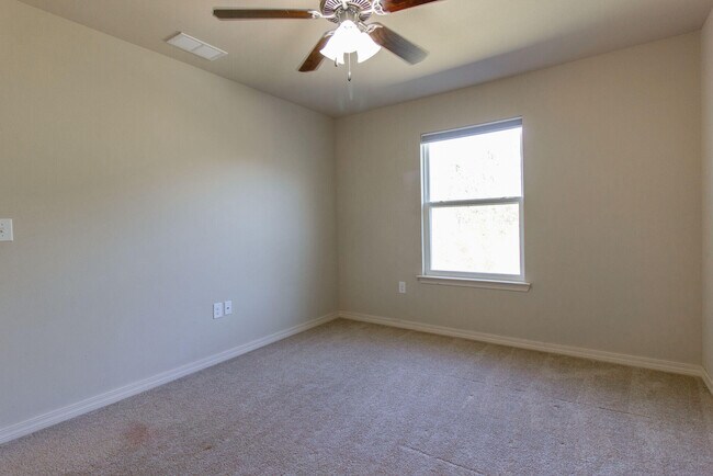 Building Photo - 150 Peoria Blvd