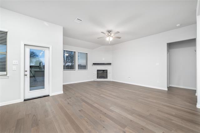Building Photo - 1820 Briar Rose Dr