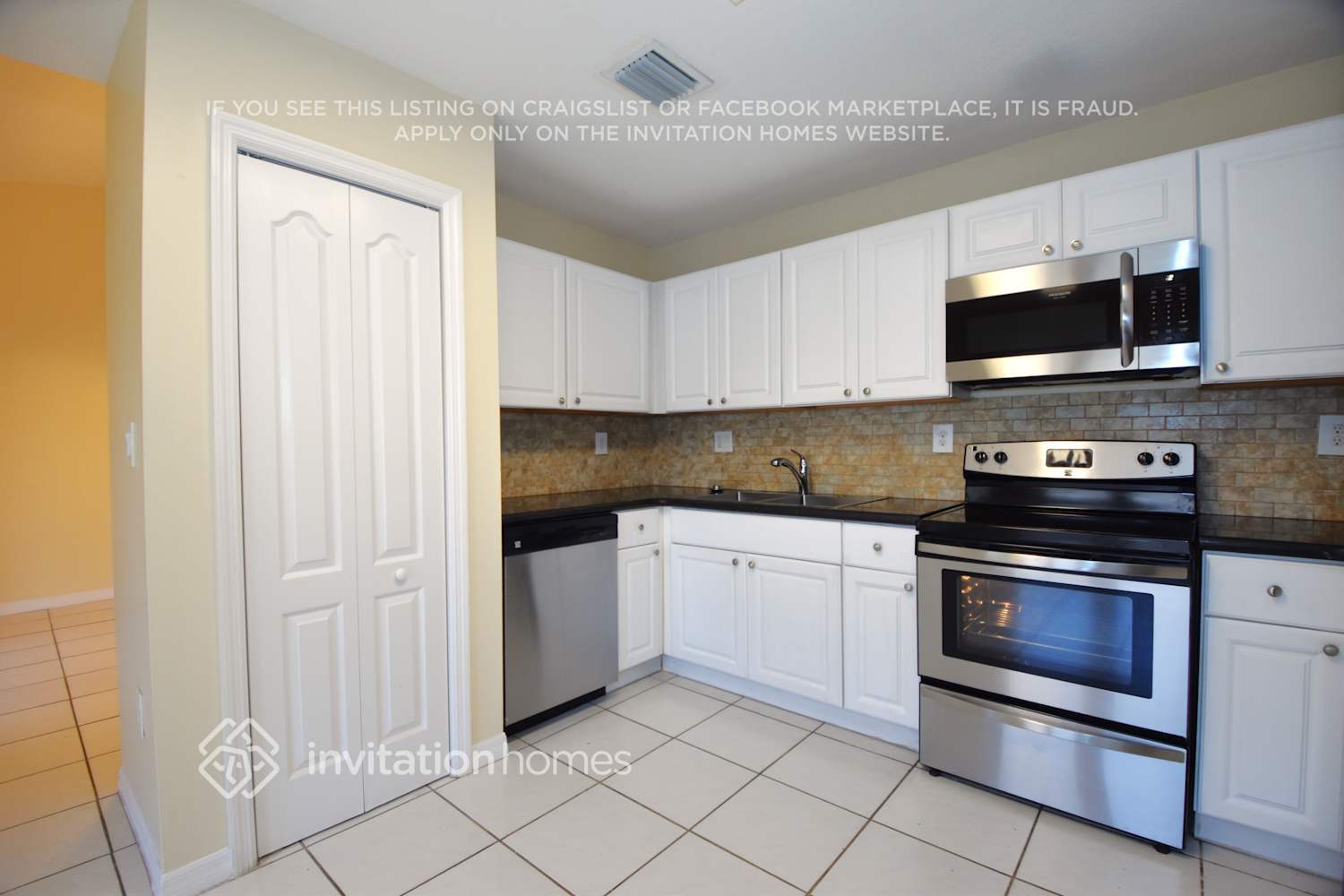 Building Photo - 15341 SW 139th St