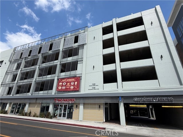 Building Photo - 168 S Monterey St