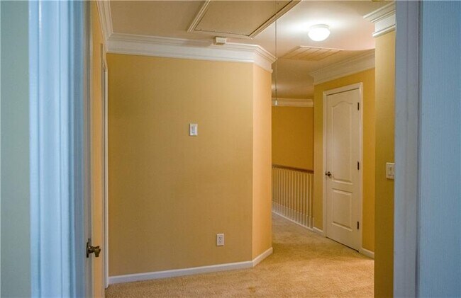 Building Photo - 2627 Gadsen