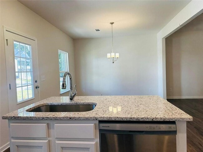 Building Photo - 134 Berry Dr