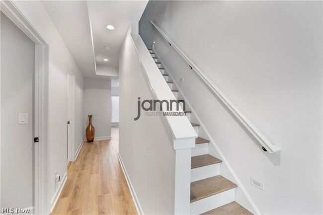 Building Photo - 12203 Ashbury Ave