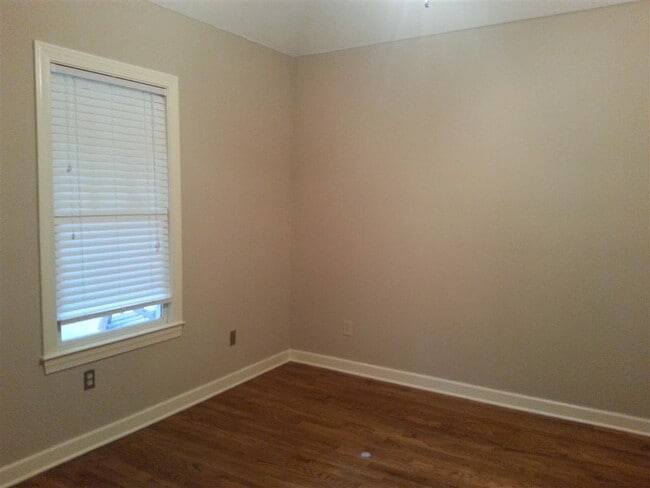 Building Photo - 3566 Carnes Ave