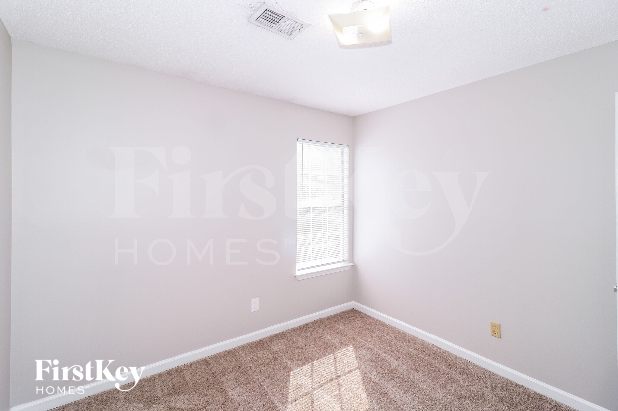 Building Photo - 8337 Bridge Creek Dr