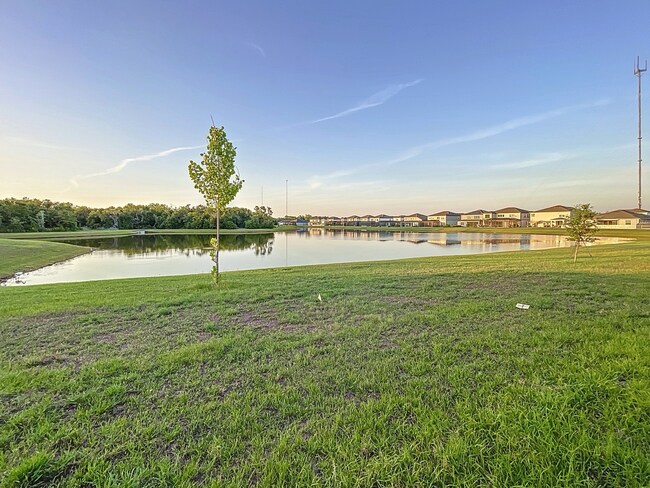 Building Photo - 13014 Willow Grove Dr
