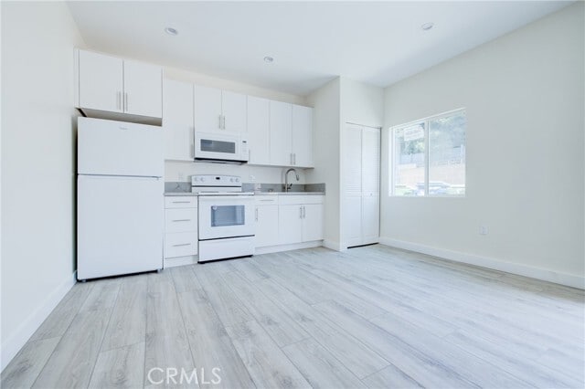 Building Photo - 2947 West Blvd