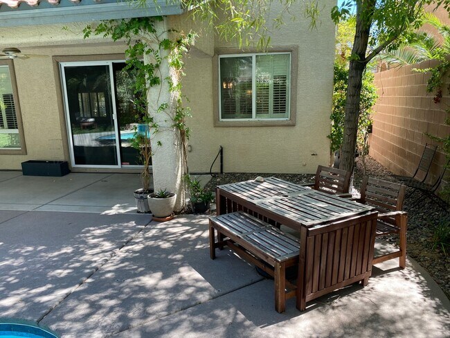 Building Photo - Pool!!! Spa!!! Summerlin!!! Gated!!! Park!! Mature lush landscape in back yard!! Synthetic Grass!...