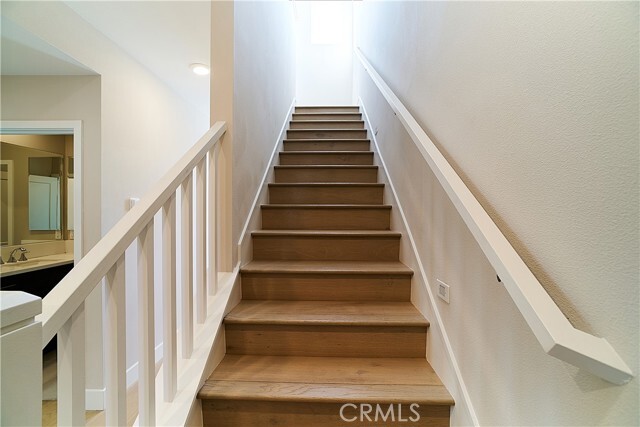 Building Photo - 6 Transport