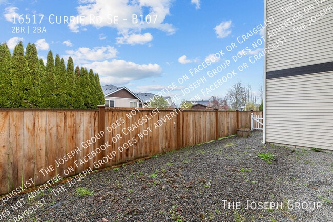 Building Photo - 16517 Currie Rd SE