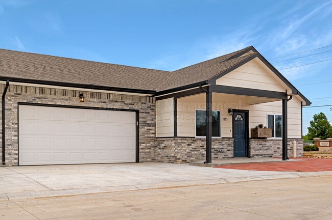 Building Photo - 2807 N Oliver St