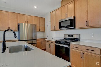 Building Photo - 2986 Gallarate Dr
