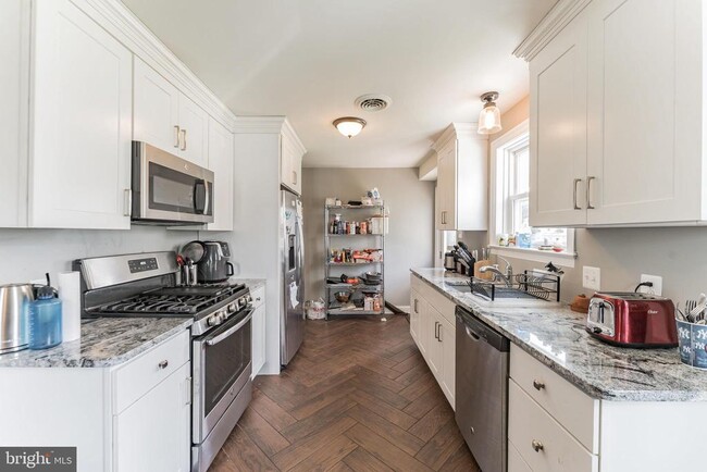 Building Photo - 1701 Butler Pike