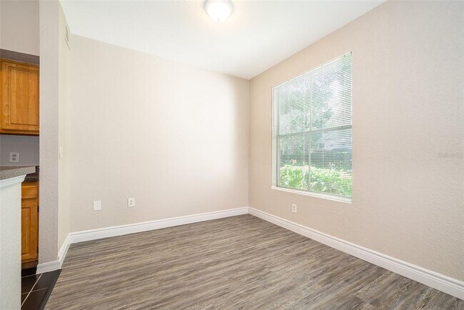 Building Photo - 5953 Westgate Dr